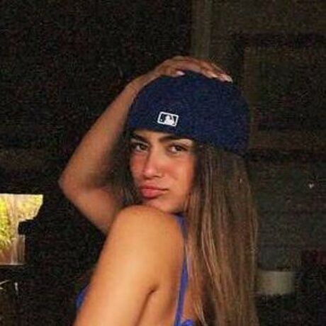 Yasmin Takada schöne erwachsene bilder