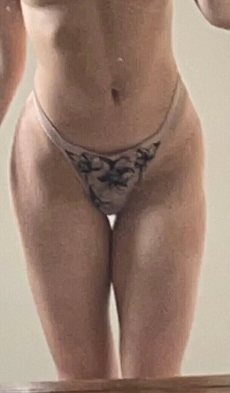 Alessandra Lucia erotische nacktheit foto