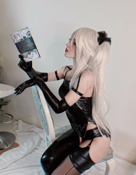 Vi Morrigan kostenlose porno bilder