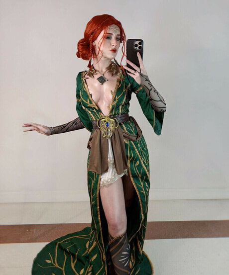 Vi Morrigan hd fotos