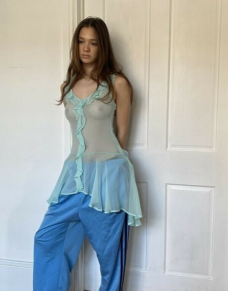 Alice Mcnally erotische hd bilder