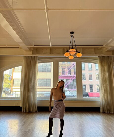 izzipoopi pornostar erotische bild