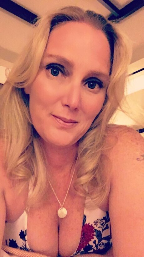 Yummy To My Tummy model kunst bilder