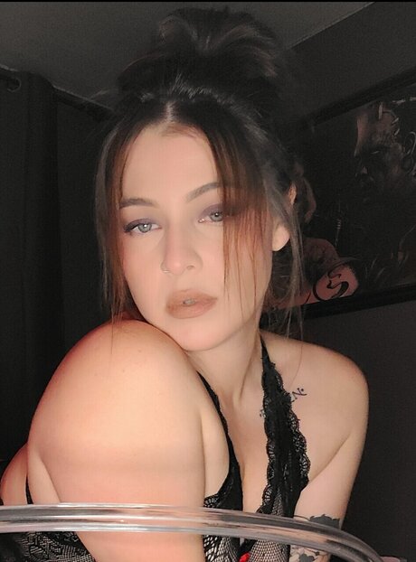 Aly Nexxxt Door exklusive xxx fotos