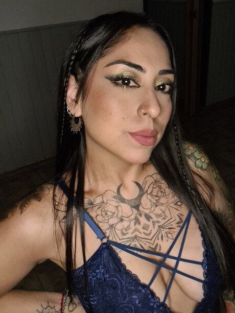 Amani kostenlose pornostar bilder