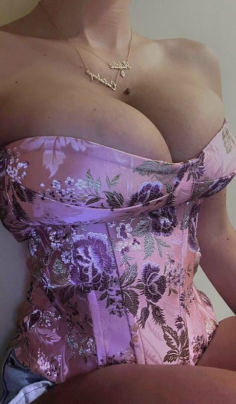 Adelaide T kostenlose sex fotos