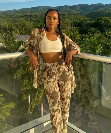 LaToya Tonodeo pornostar nacktheit galerie