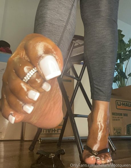 queenmelaninsdungeonn xxx hd archiv