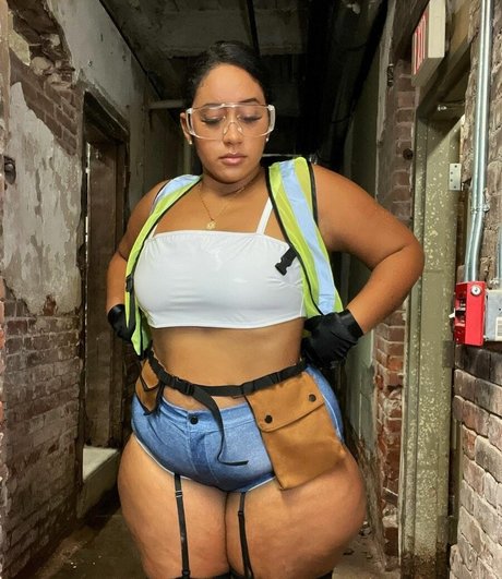 tianatee808 schöne akt bild