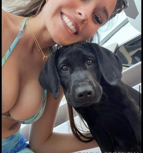 Laura Sophie Mueller nackt nette fotos