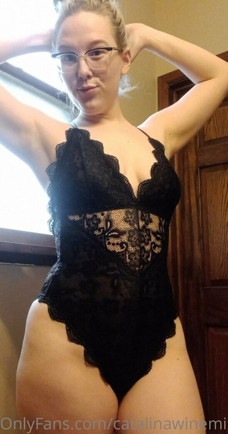 catalinawinemixer1999 sexy top foto