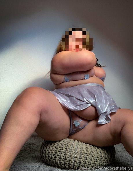 adorethebelly1 nackt akt galerie