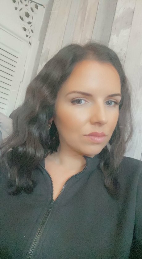 Goddess Alexi sexy porno foto