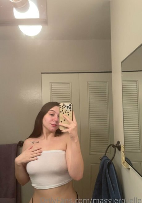 maggierayelle schauspielerin erotische foto