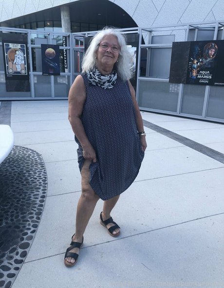 thebumbumbaroness Bilder