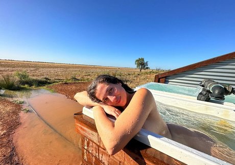 Bella Fiore porno akt bilder