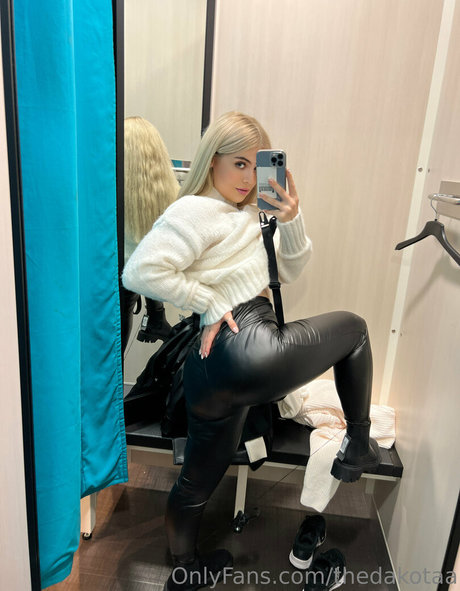 thedakotaa porno kunst galerien