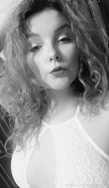 moniiquefox freie pornographische foto