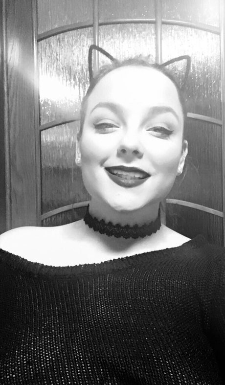 moniiquefox nacktheit galerien