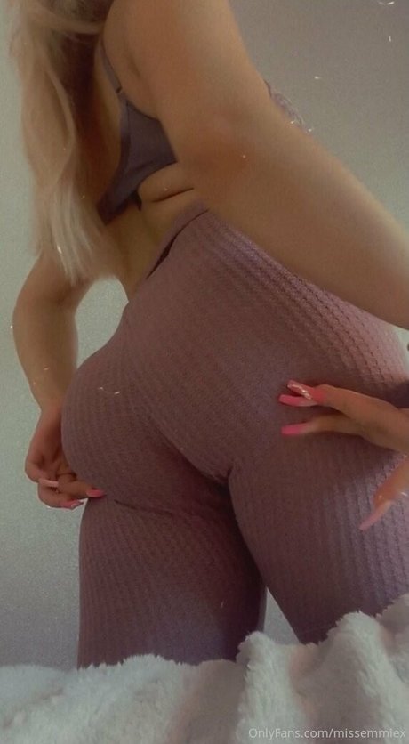 emilyexotics top xxx bilder