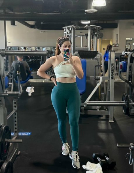 Sloane Wolf pornostar akt bilder