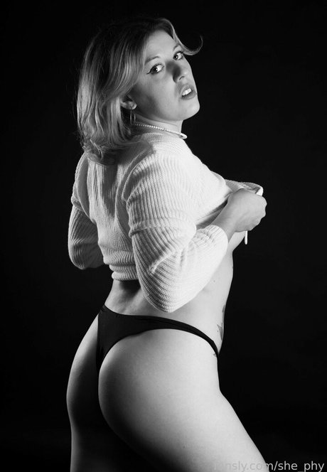 she phy exklusive porno bild