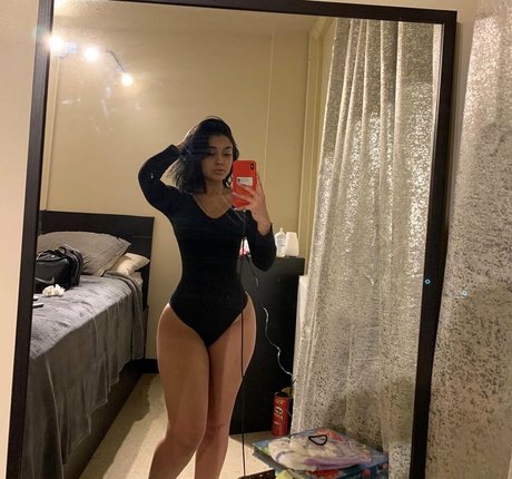 Ashley Bobbio heiße nackte archiv