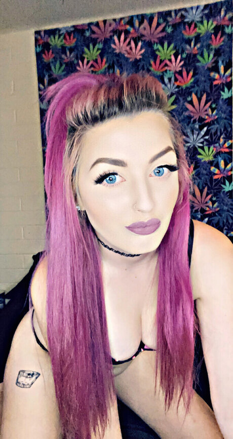 Rena Radiant nacktheit top galerien