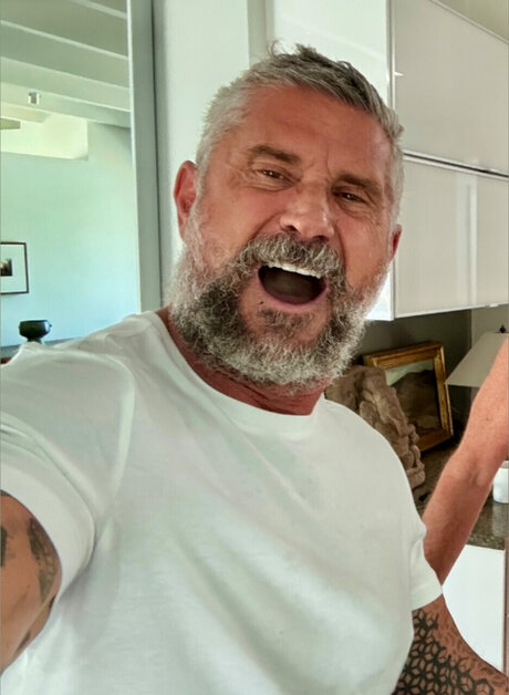 DillonWHess kostenlose pornografische bilder