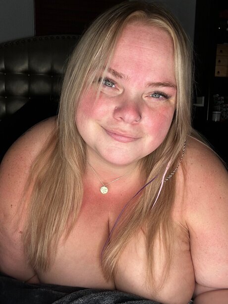 Stardust schauspielerin kunst bilder