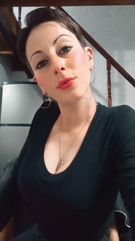 Caruu24 hübsche nackte archiv