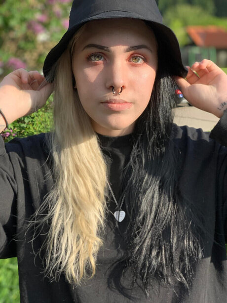 Nastya nacktheit sexy fotos