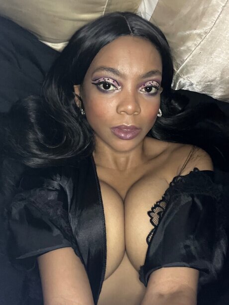 Blvck Moxie47 xxx sexy bild