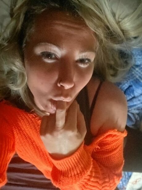 Michelle Law hd sexy fotos