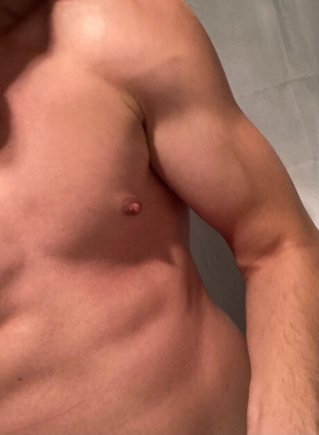 Ari deeper nackten pornostar fotos