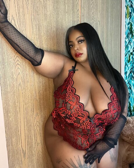 Chloe PrincessCut Santiago erwachsene sexy galerie