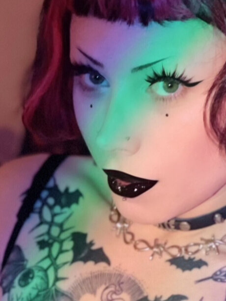 Serafina Scream X xxx nacktheit fotos