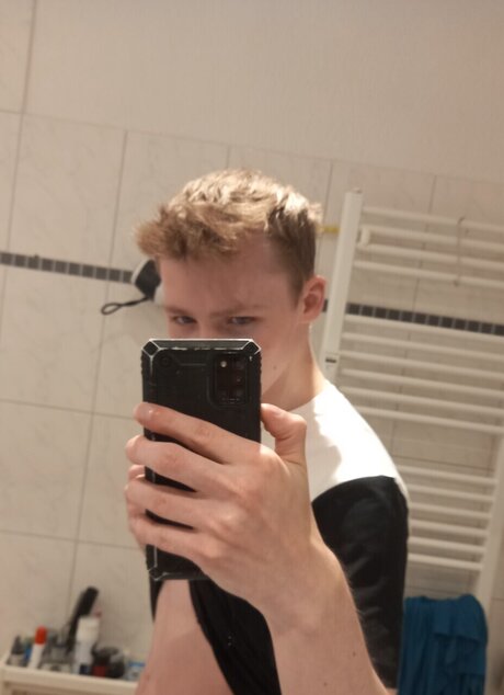 Lars19 hd pornografische galerien