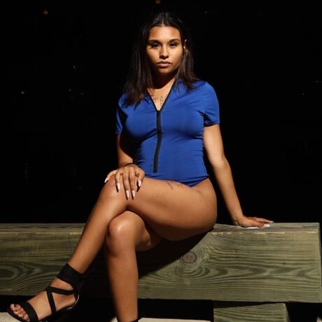 Tiny Marie xxx porno galerie