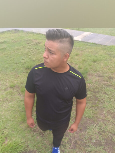 Irving arturo Guillen martinez erwachsene akt bild