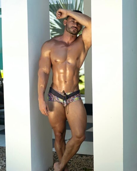 Lizandro Santamaria Jim nez freie foto