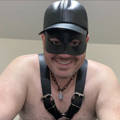 Masked Danni Boi nackt hd bild