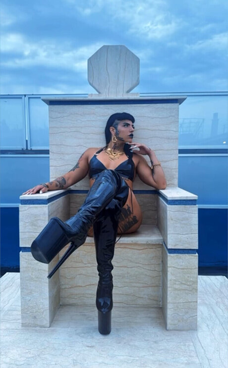 LittleGoth bat x kunst sexy galerien