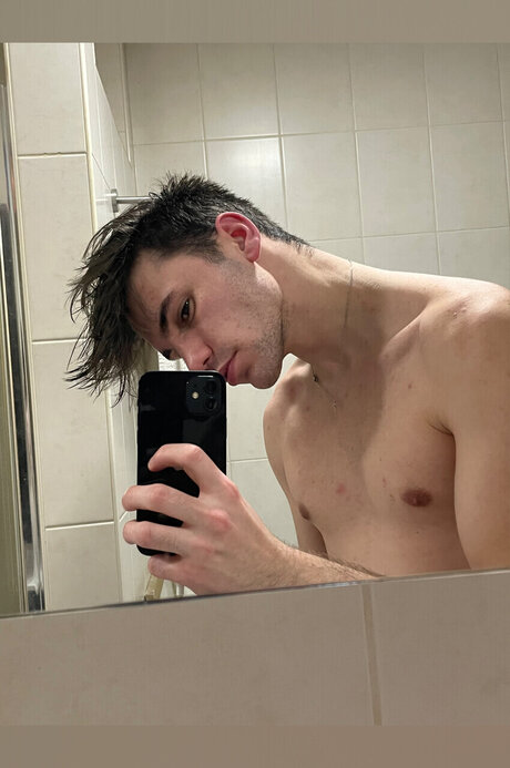 Pavel Bushel model top galerie