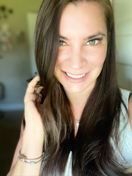 Housewife290_ kunst top galerie