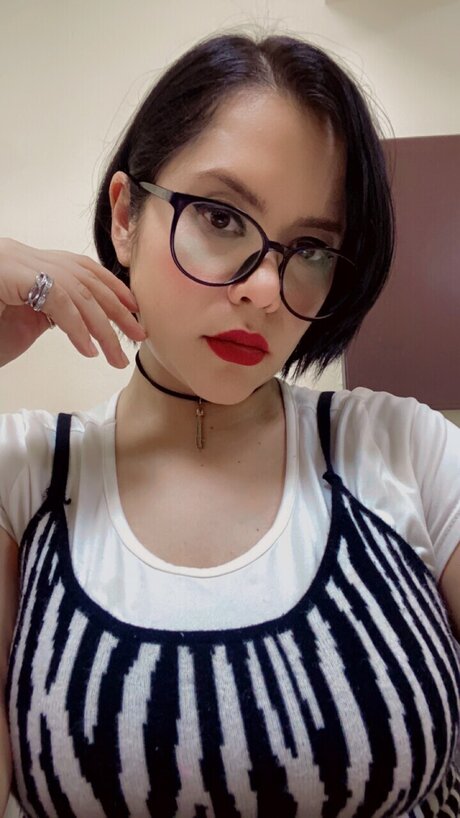 Erzs bet Art nackt pornographische bild