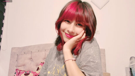 Ayumi Tanaka schauspielerin akt galerie