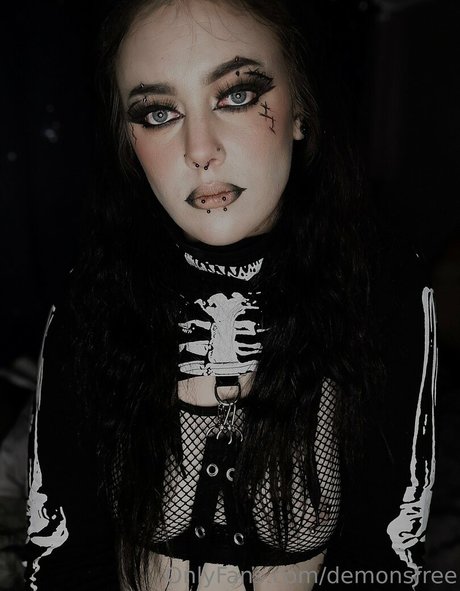 demonsfree hübsche akt fotos