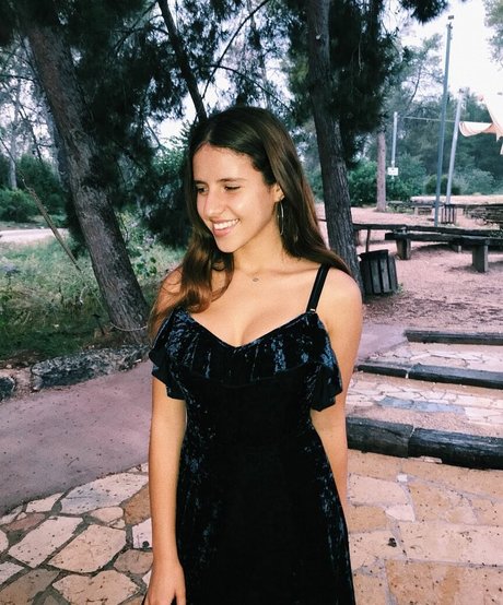 Yuval Hofesh schöne pornostar galerie