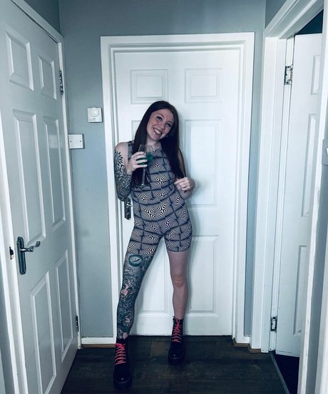 Molly Capper model erotische foto